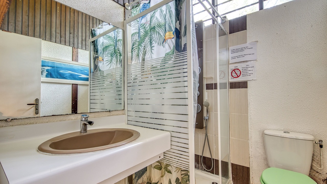 Photo of Bathroom in Merignac