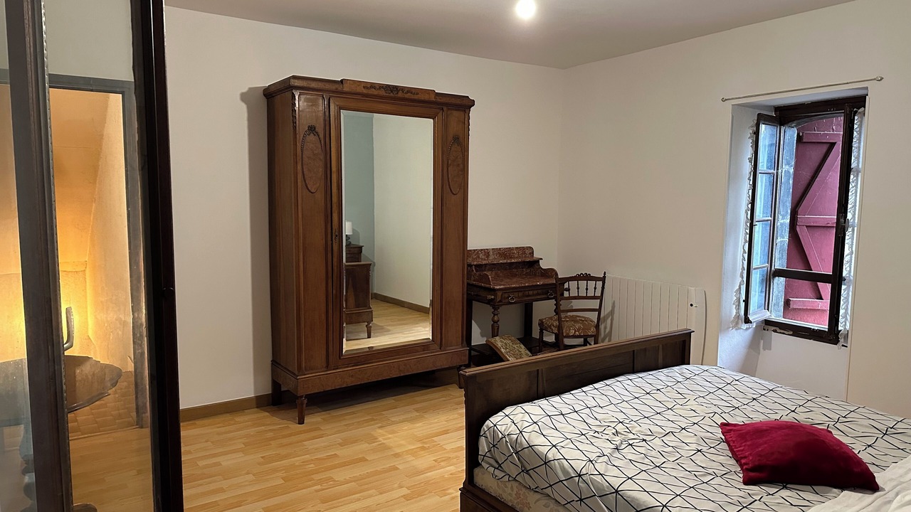 Photo of Bedroom in Lurbe-Saint-Christau