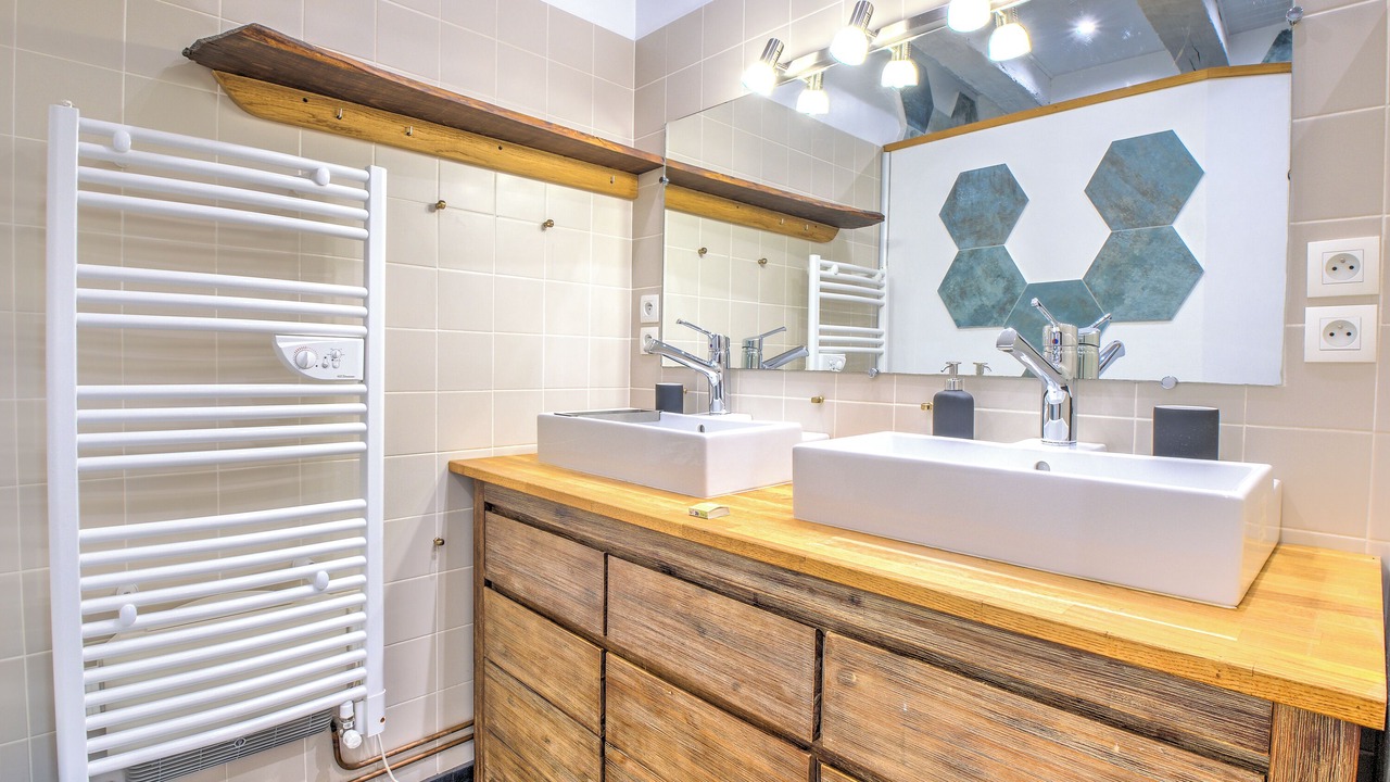 Photo of Bathroom in Saint-Jean-de-Cole