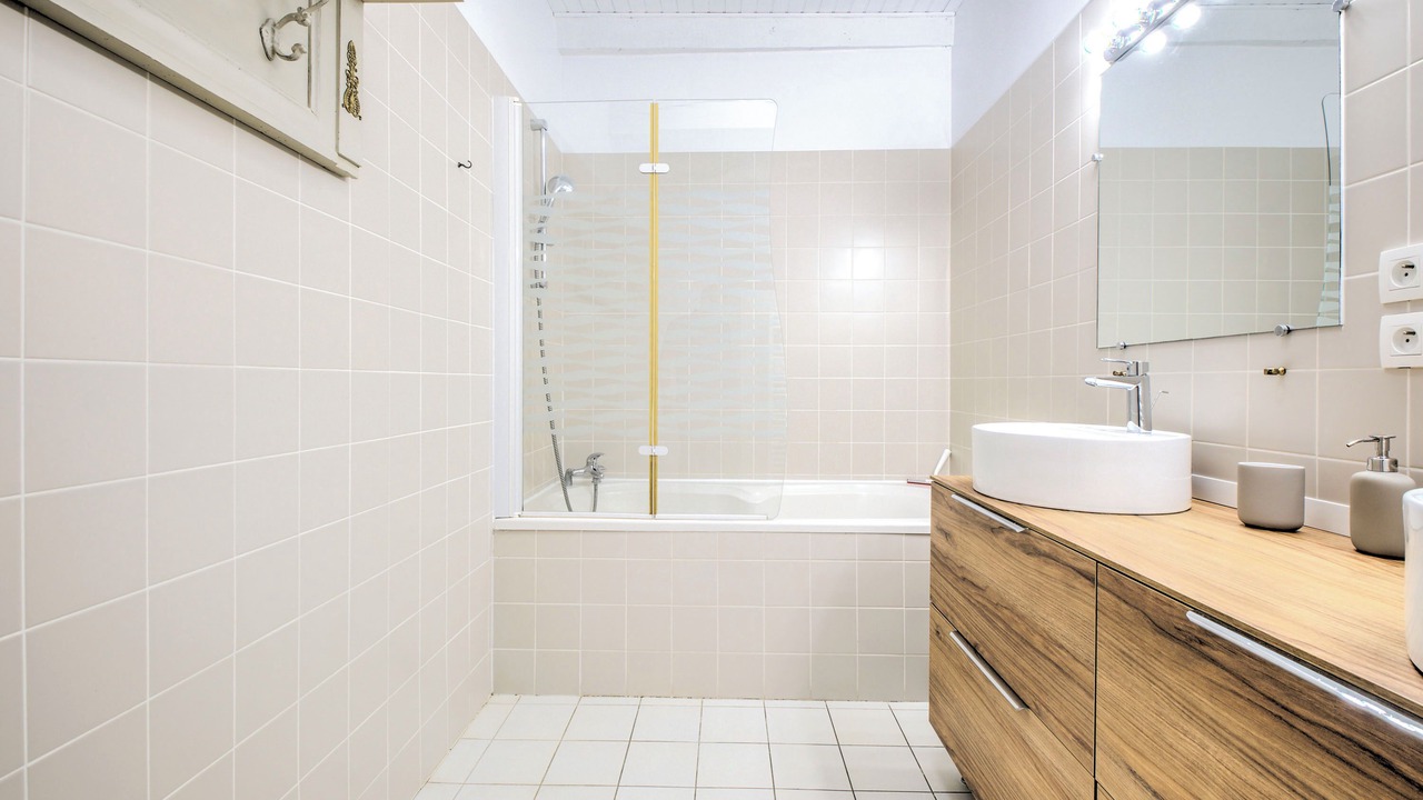 Photo of Bathroom in Saint-Jean-de-Cole