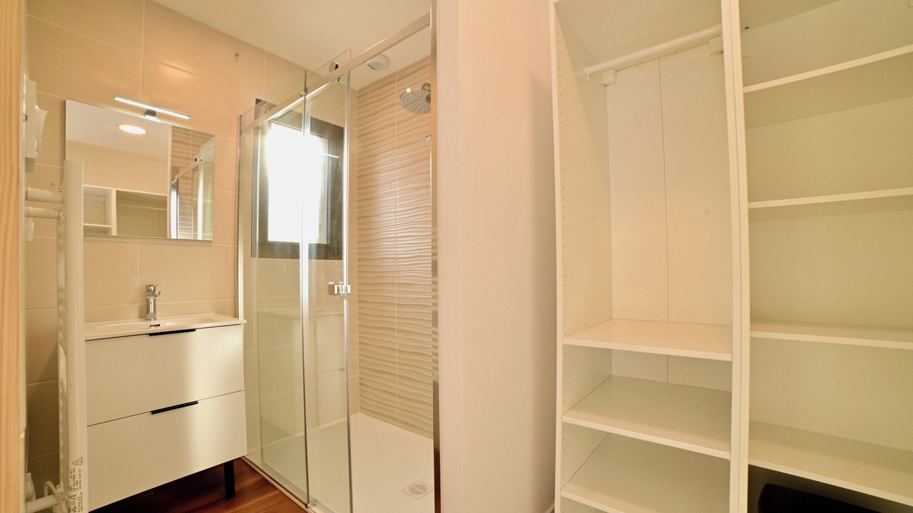 Photo of Bathroom in Perigueux