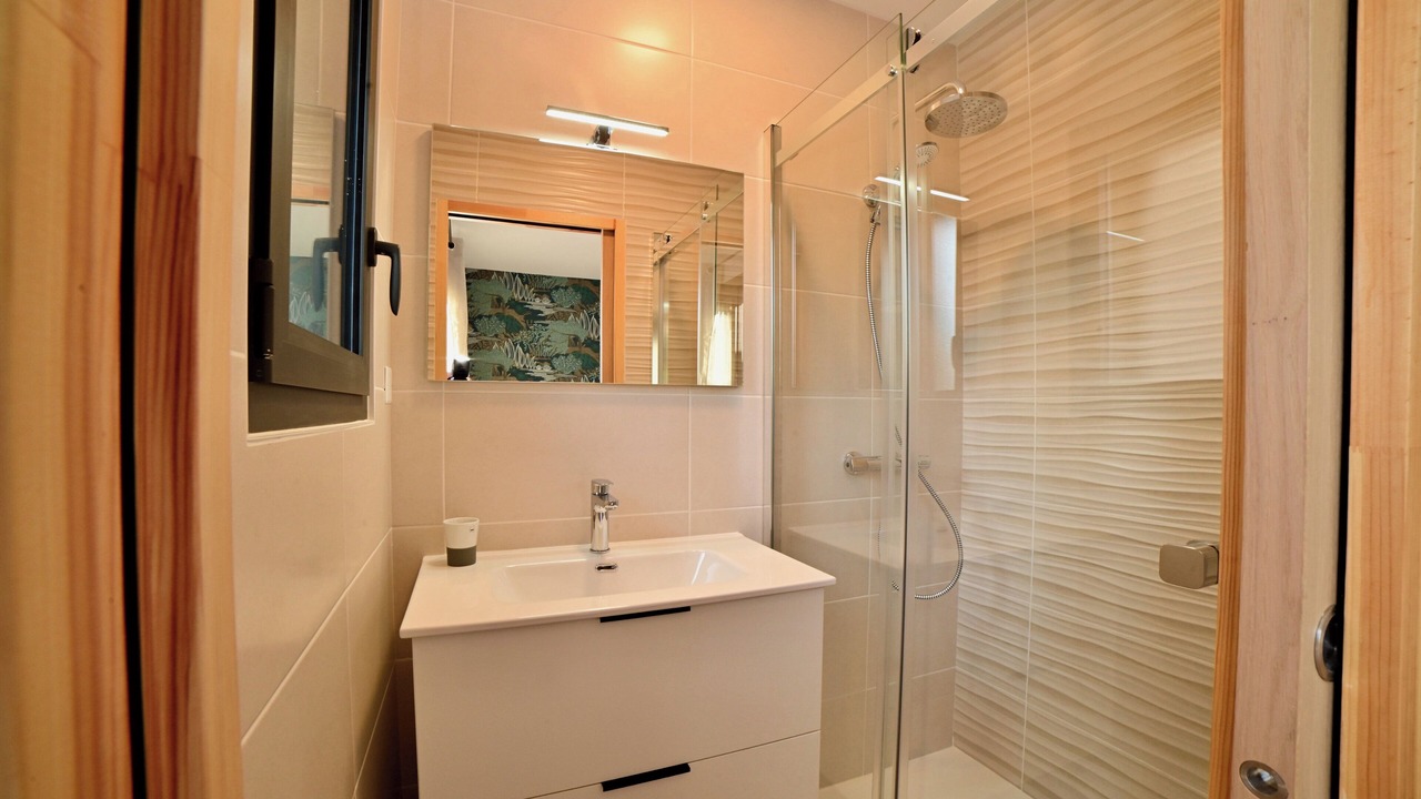 Photo of Bathroom in Perigueux