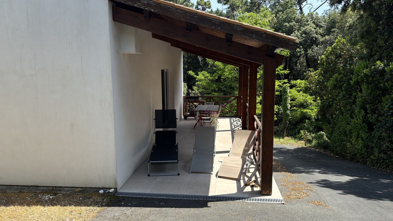 Photo of Outdoor in Domino