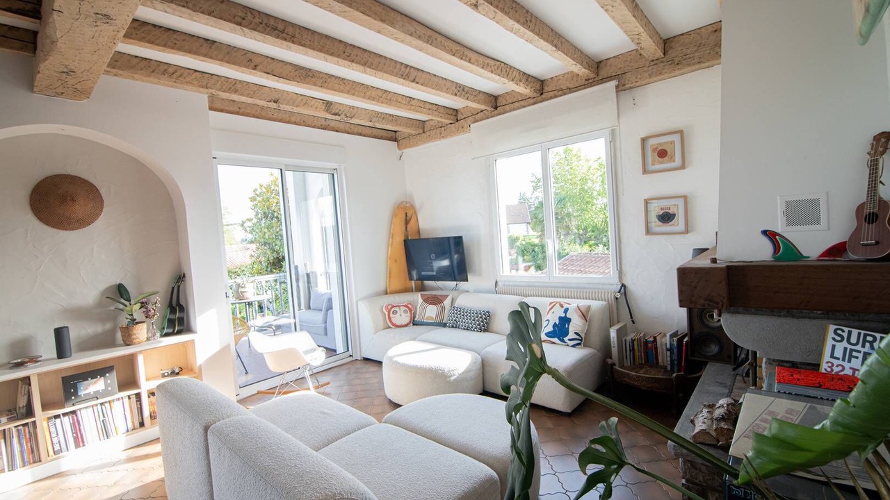 Photo of Livingroom in Arbonne