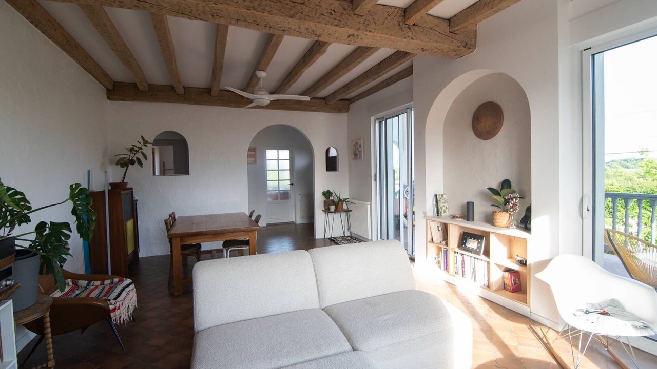 Photo of Livingroom in Arbonne