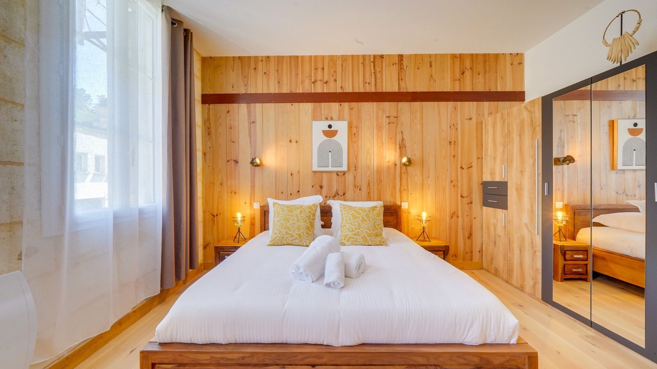 Photo of Bedroom in Lormont