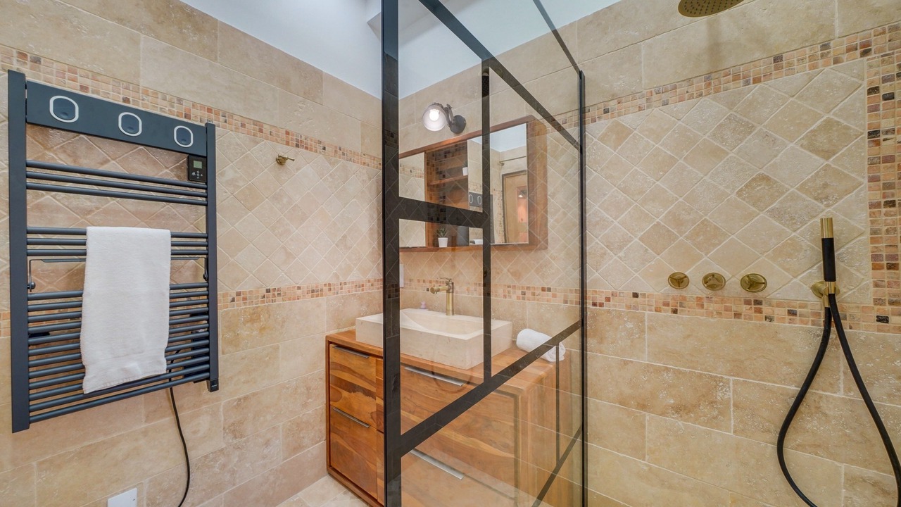 Photo of Bathroom in Lormont