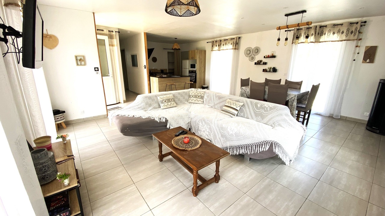 Photo of Livingroom in Allez-et-Cazeneuve