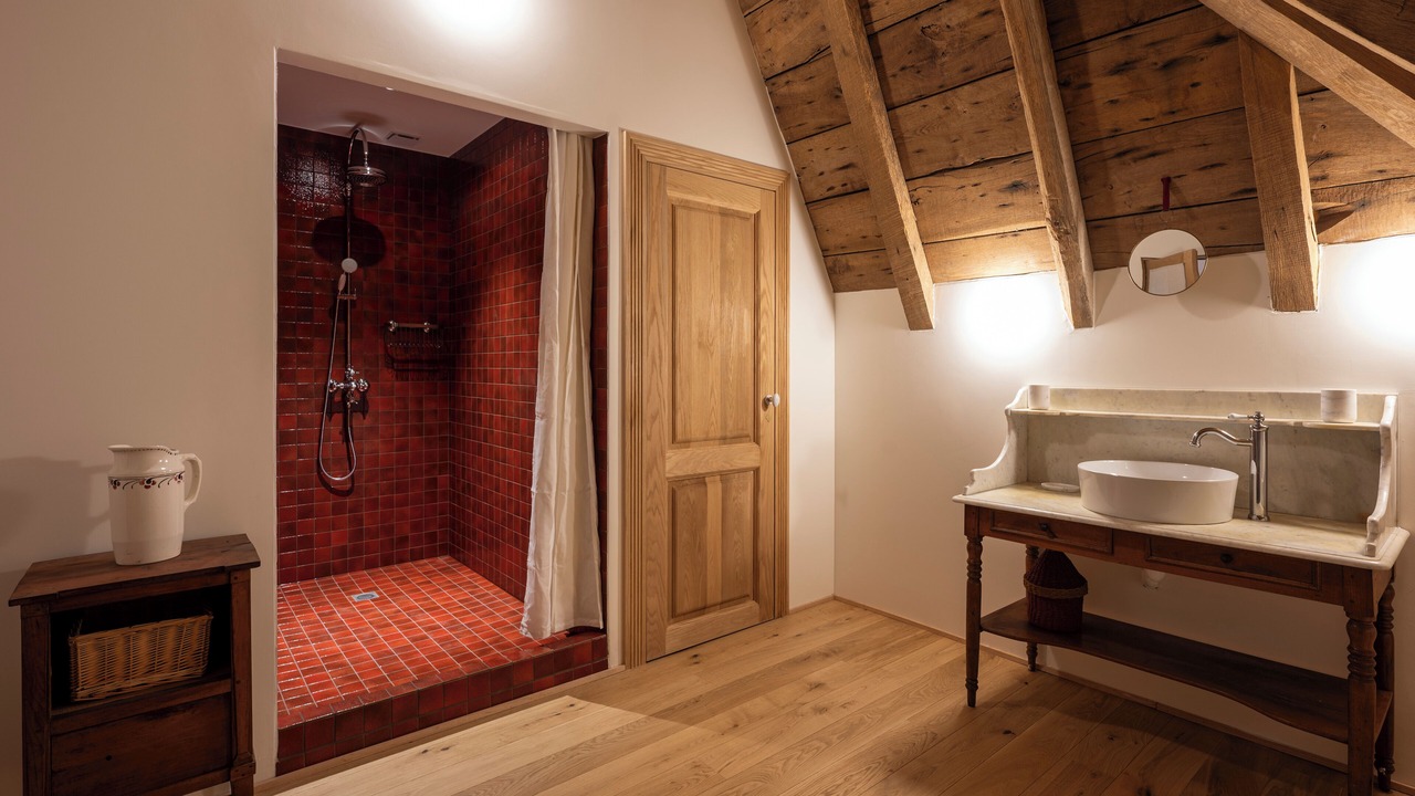Photo of Bathroom in Flayat