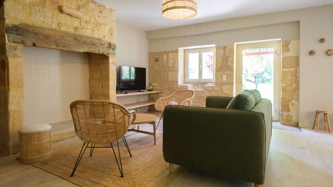 Photo of Livingroom in Saint-Andre-dAllas
