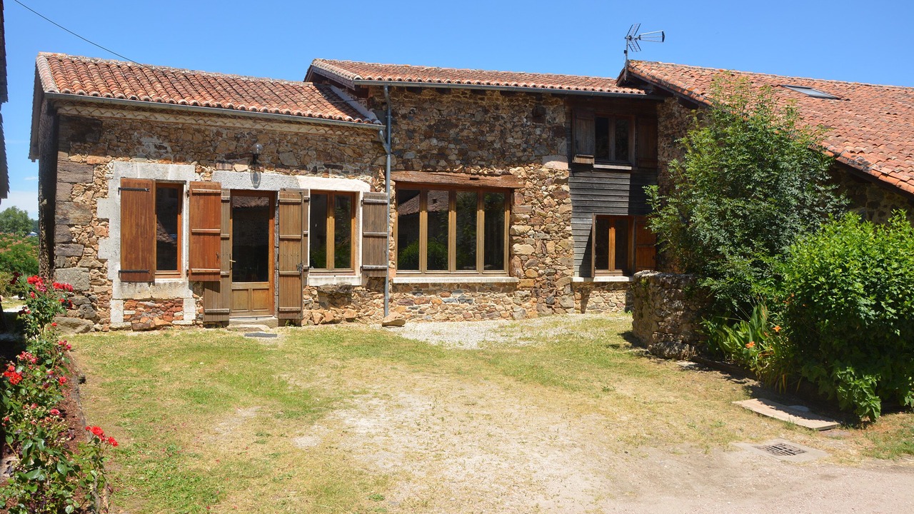 Photo of Outdoor in Bussiere-Badil