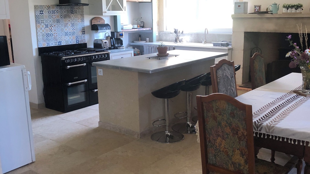 Photo of Kitchen in Saint-Michel-Lapujade