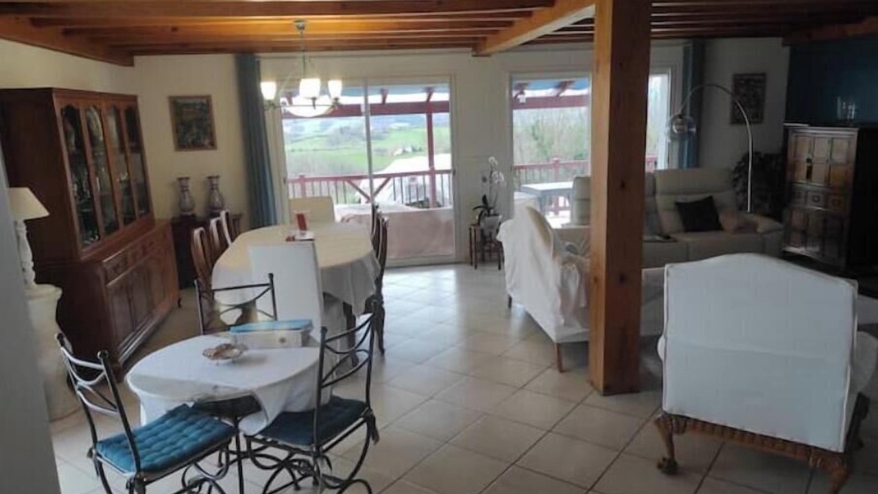Photo of Livingroom in Bardos