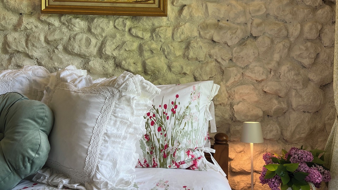Photo of Bedroom in Saint-Romain