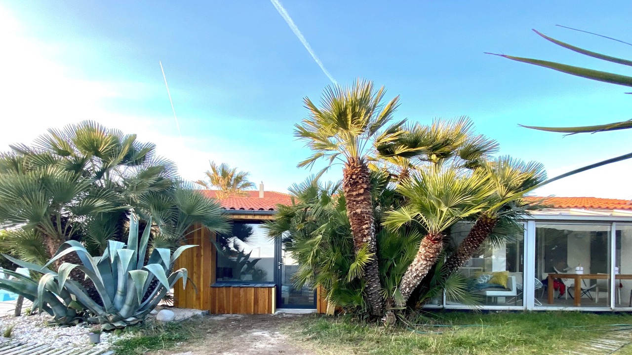 Photo of Outdoor in Domino
