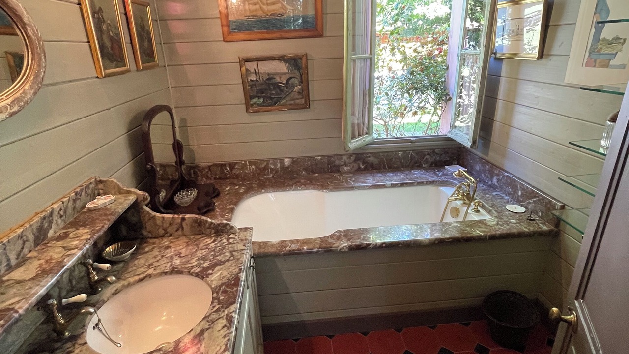 Photo of Bathroom in Saint-Julien-en-Born