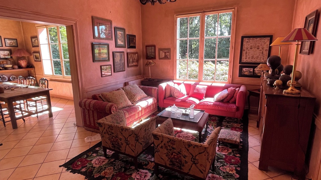 Photo of Livingroom in Saint-Julien-en-Born