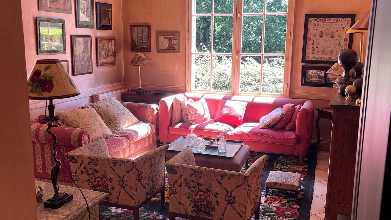 Photo of Livingroom in Saint-Julien-en-Born