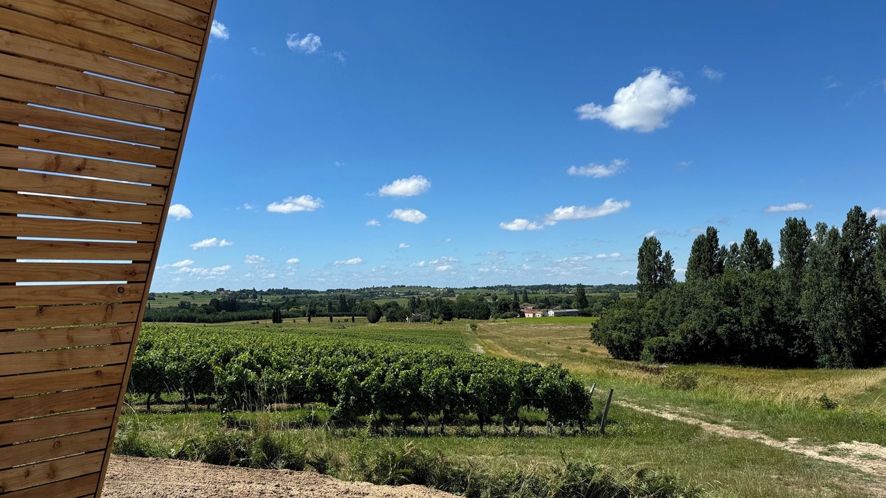 Photo of Outdoor in Berson