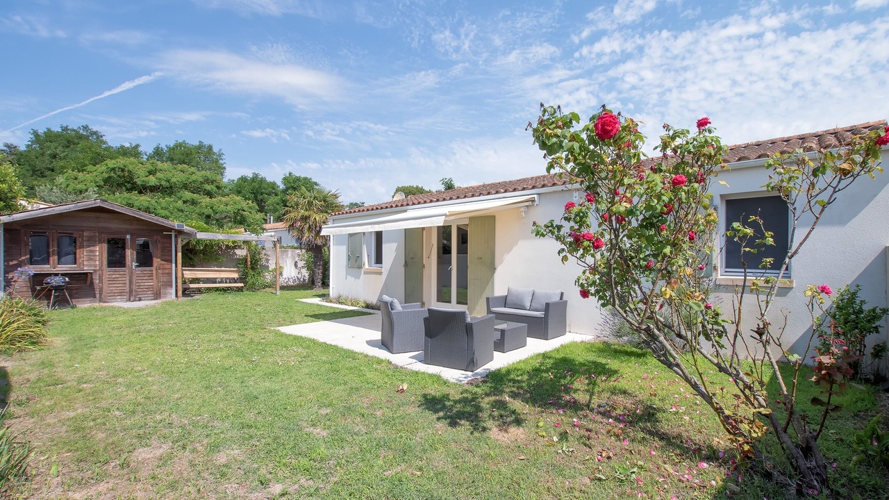 Photo of Patio Balcony in Le Grand-Village-Plage