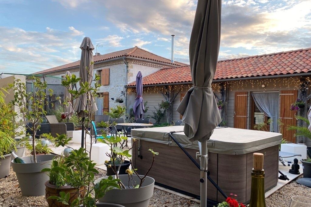 Photo of Outdoor in Asnois