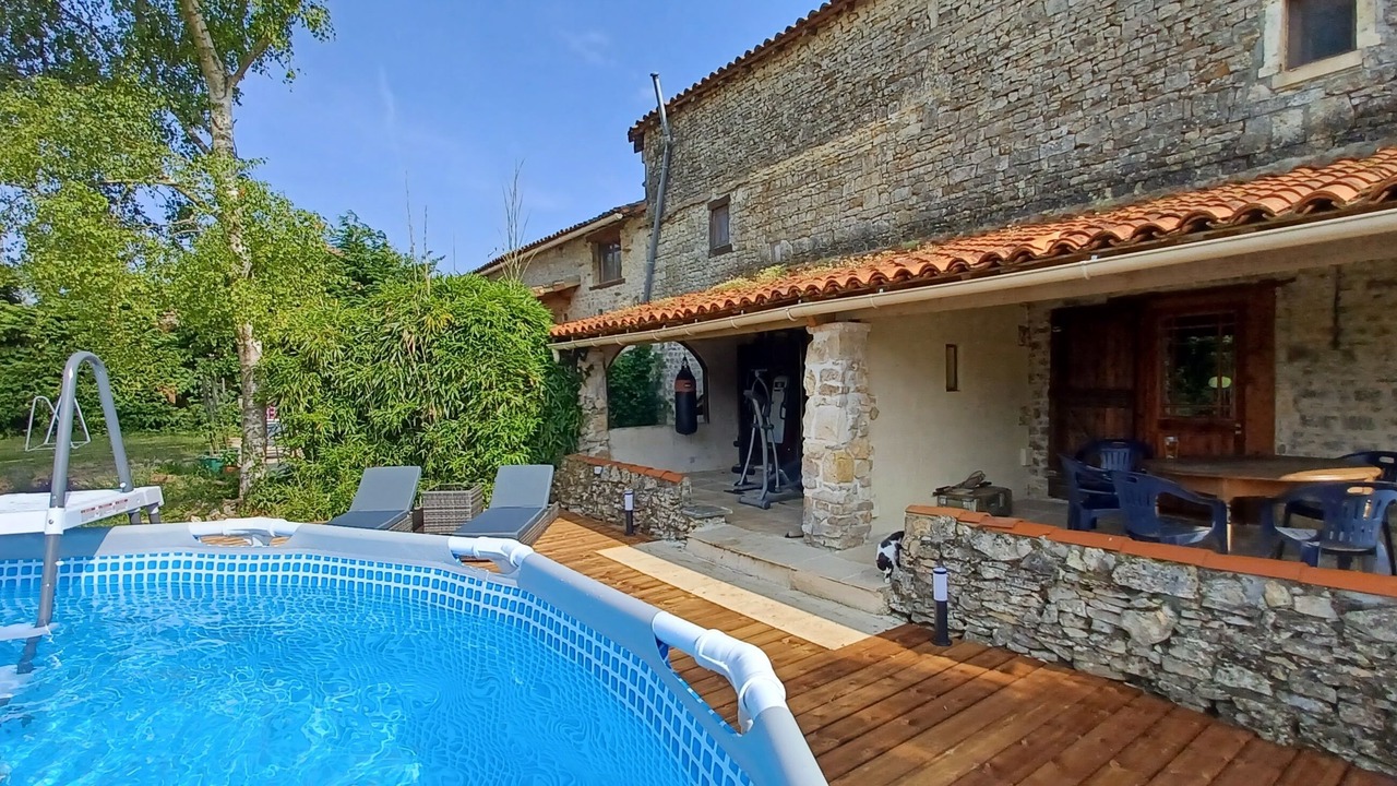 Photo of Outdoor in Saint-Macoux