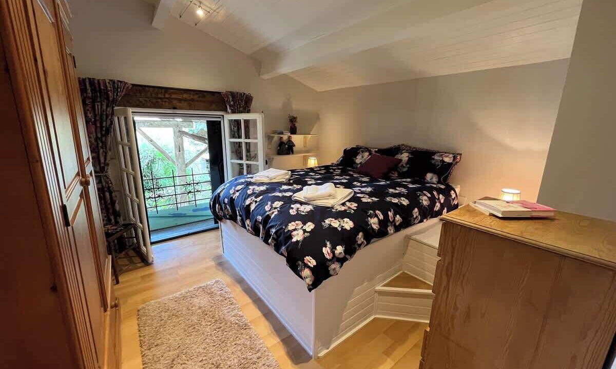 Photo of Bedroom in Siorac-de-Riberac