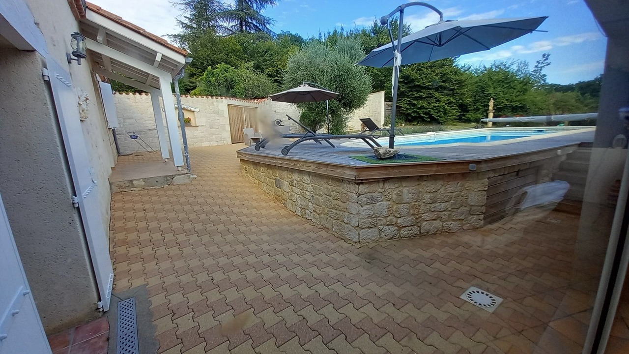 Photo of Patio Balcony in Montayral