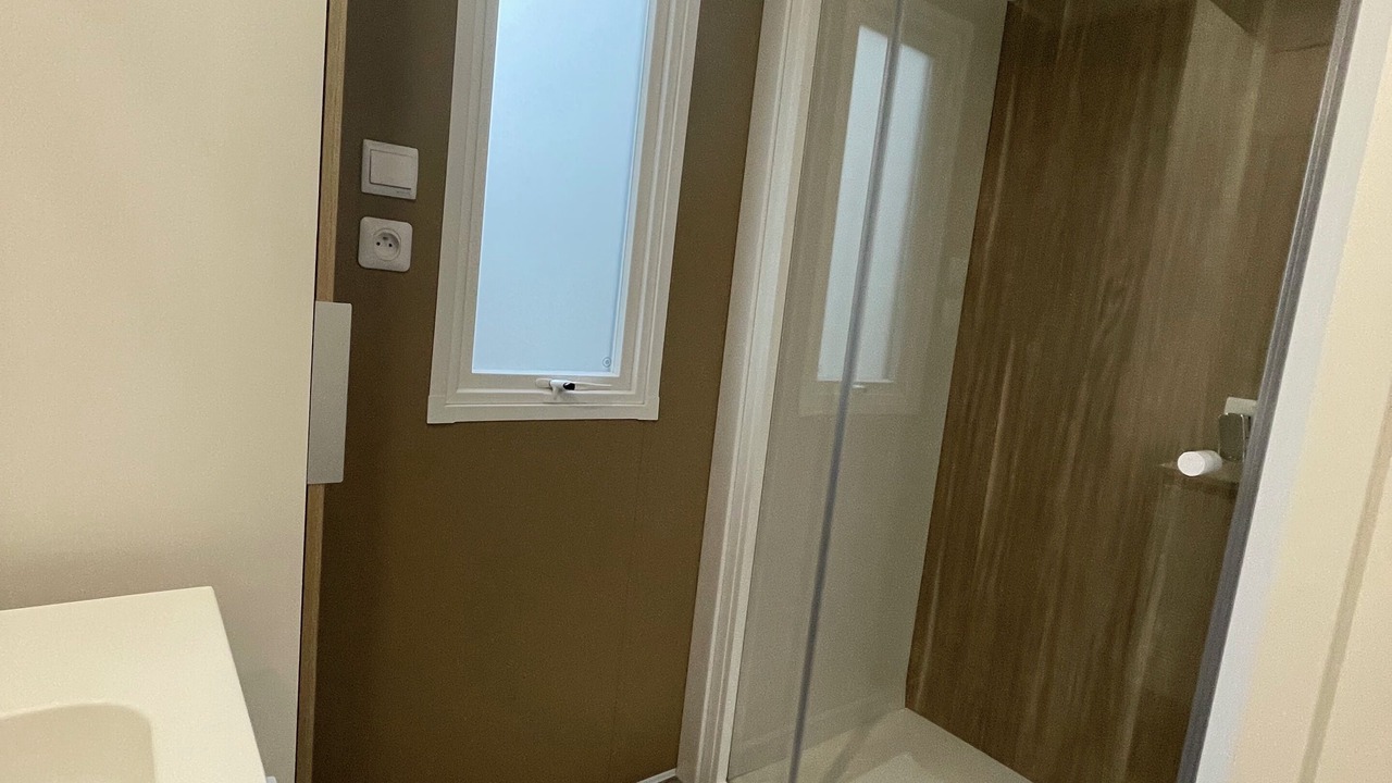 Photo of Bathroom in Parentis-en-Born