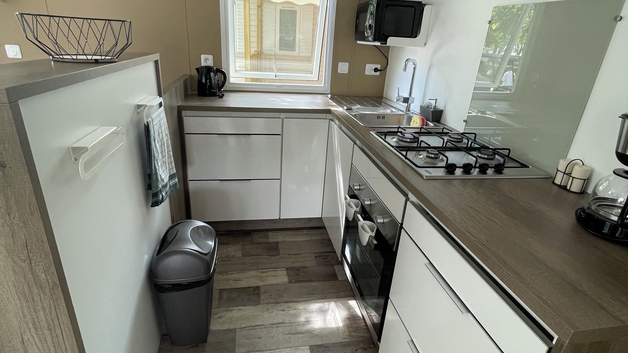 Photo of Kitchen in Parentis-en-Born