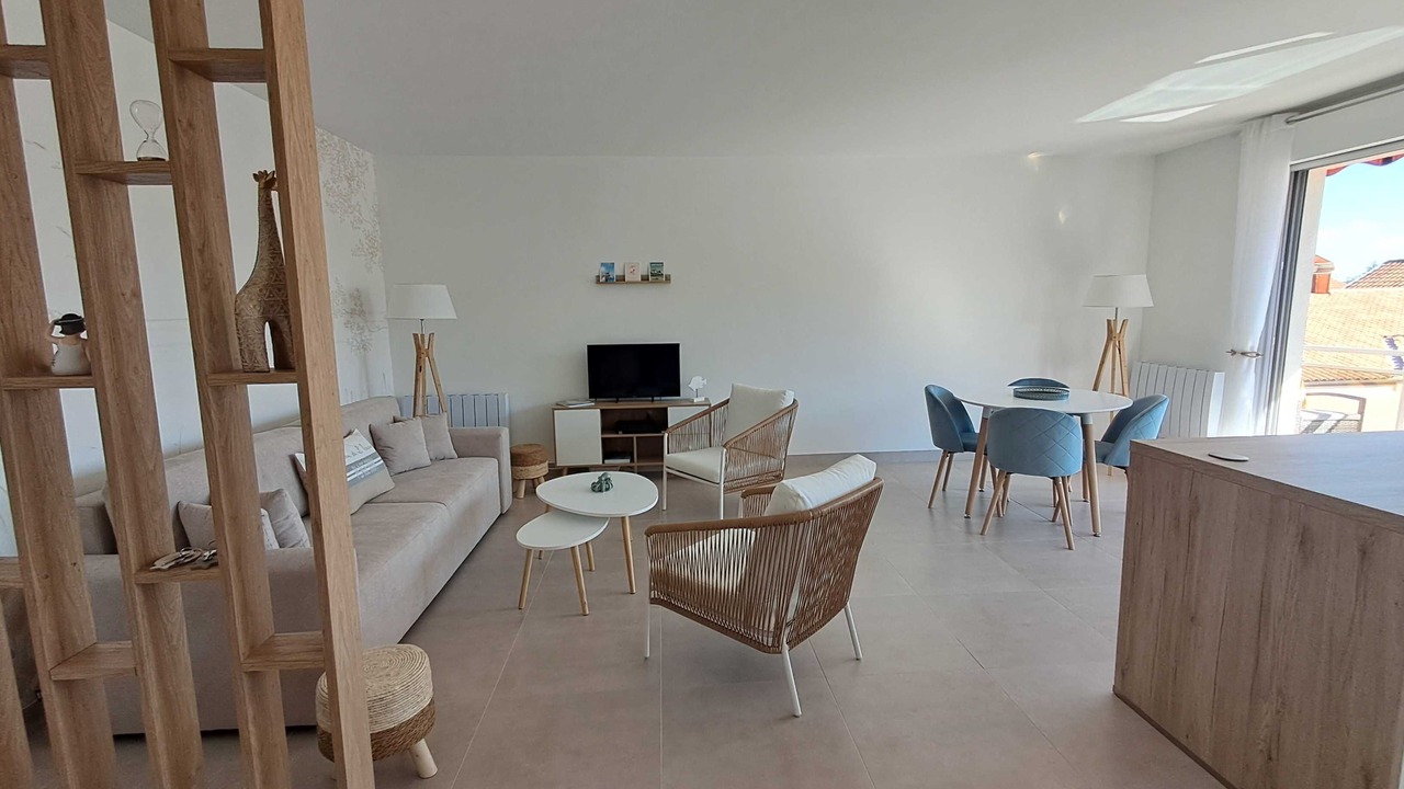 Photo of Livingroom in Saint-Palais-sur-Mer