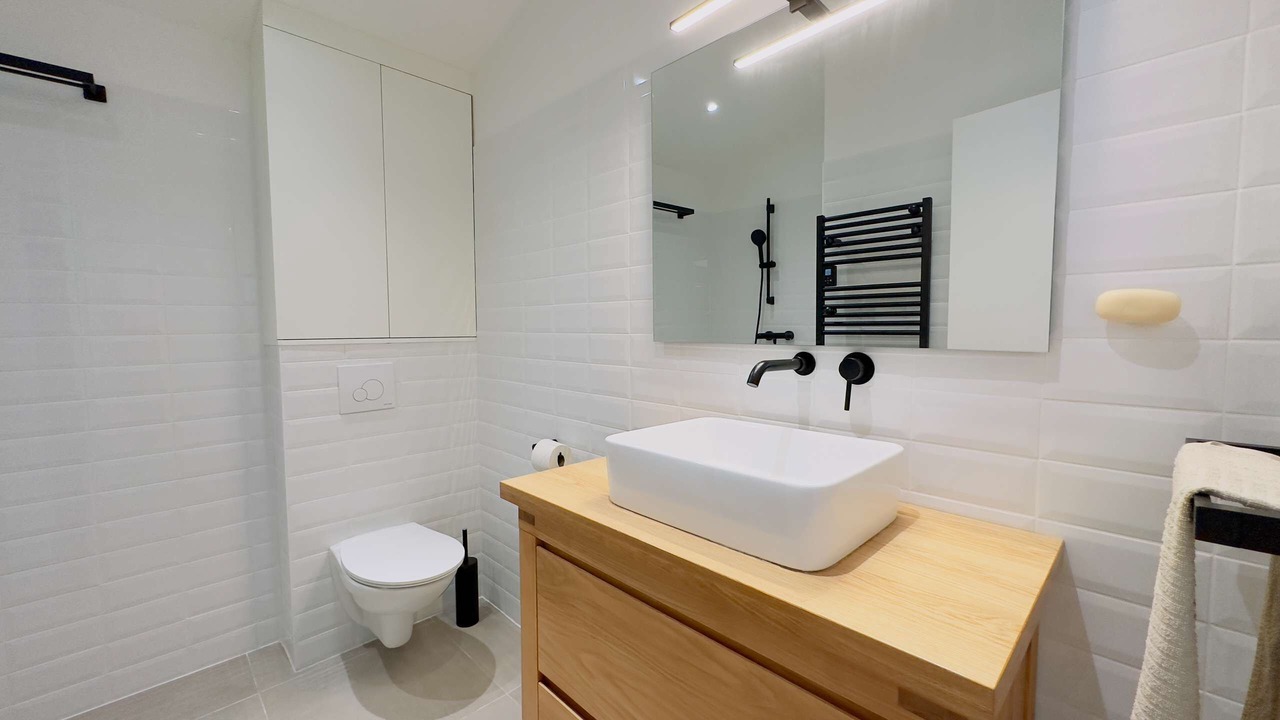 Photo of Bathroom in La Couarde-sur-Mer