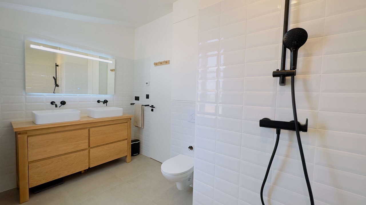 Photo of Bathroom in La Couarde-sur-Mer