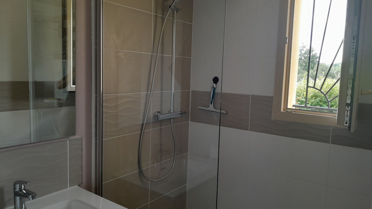 Photo of Bathroom in Saint-Pardoux