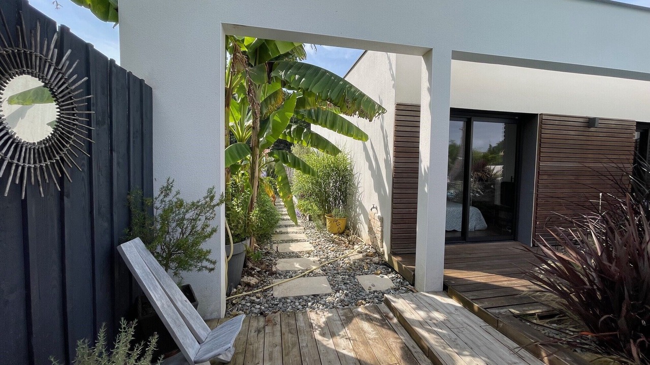 Photo of Patio Balcony in Saint-Palais-sur-Mer