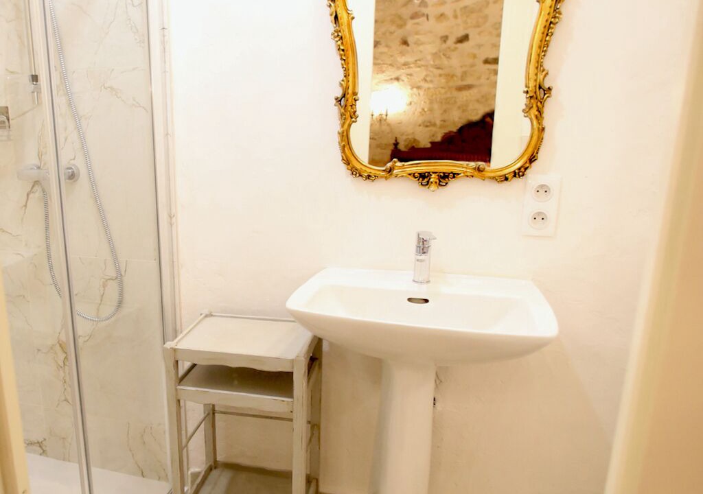 Photo of Bathroom in Beynac-et-Cazenac