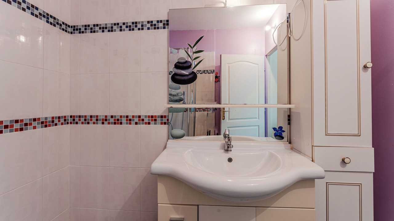 Photo of Bathroom in Mios