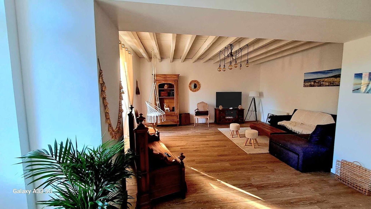 Photo of Livingroom in Salles