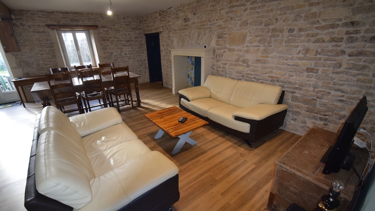 Photo of Livingroom in Chaunay