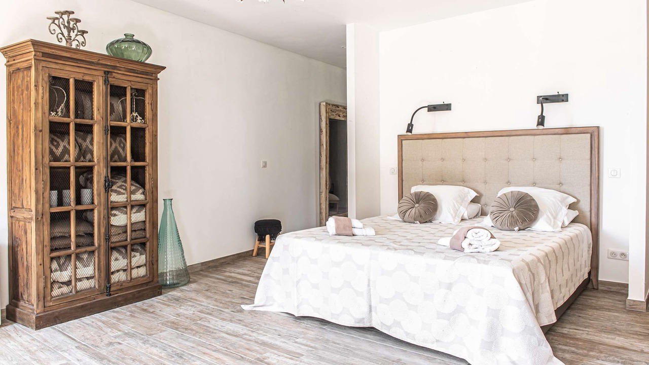 Photo of Bedroom in Raphele-les-Arles