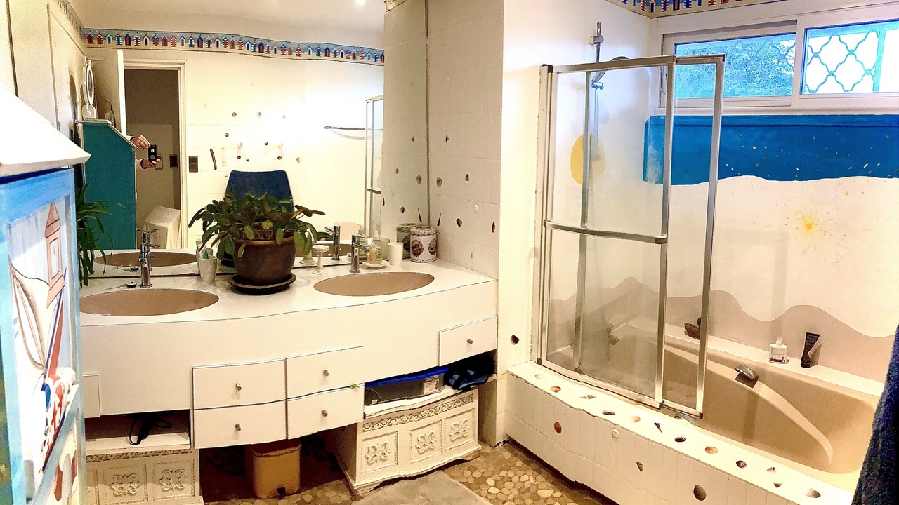 Photo of Bathroom in Saint-Medard-en-Jalles