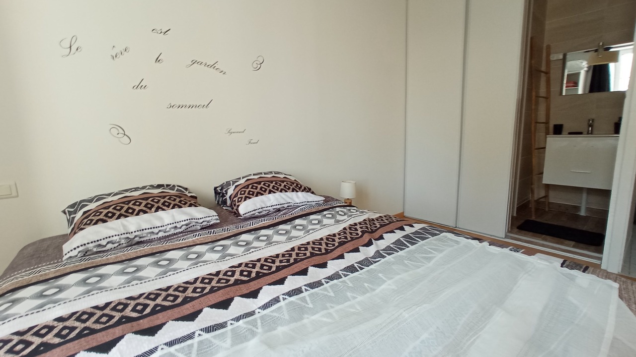 Photo of Bedroom in Celles-sur-Belle