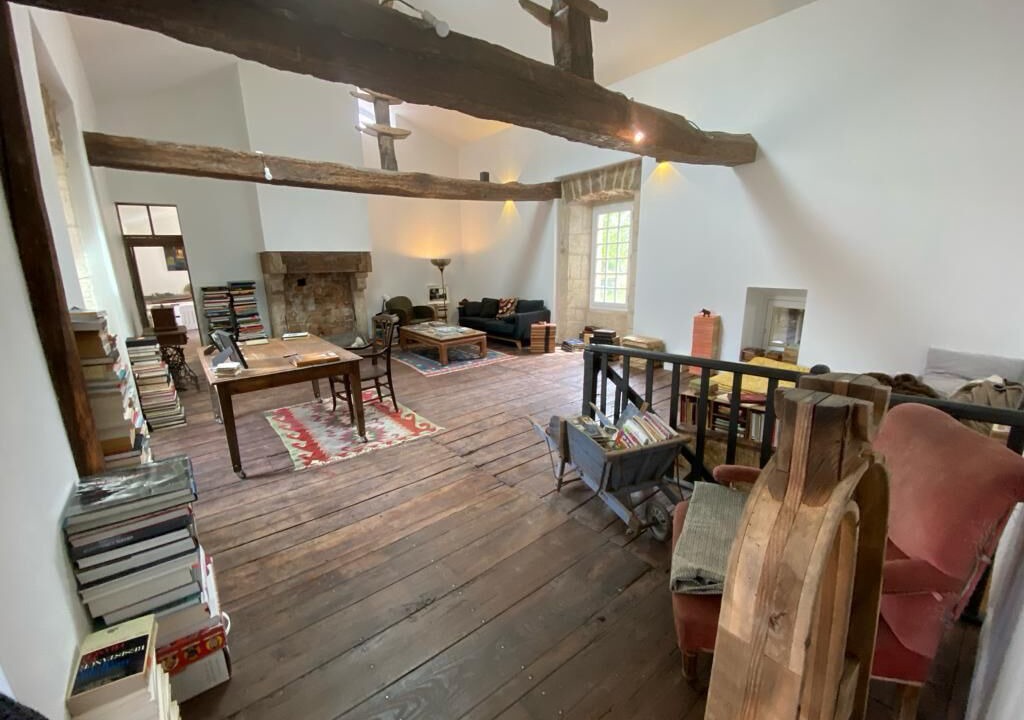 Photo of Livingroom in Montbron