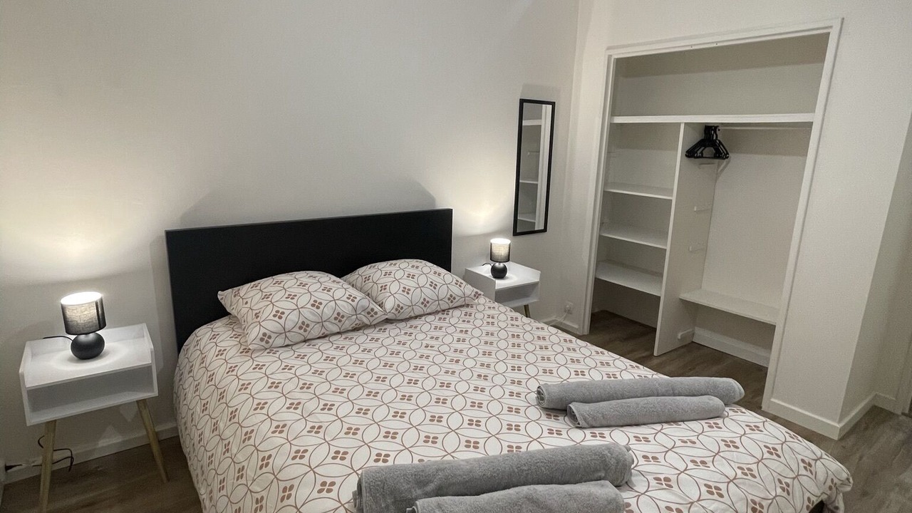 Photo of Bedroom in Cenon
