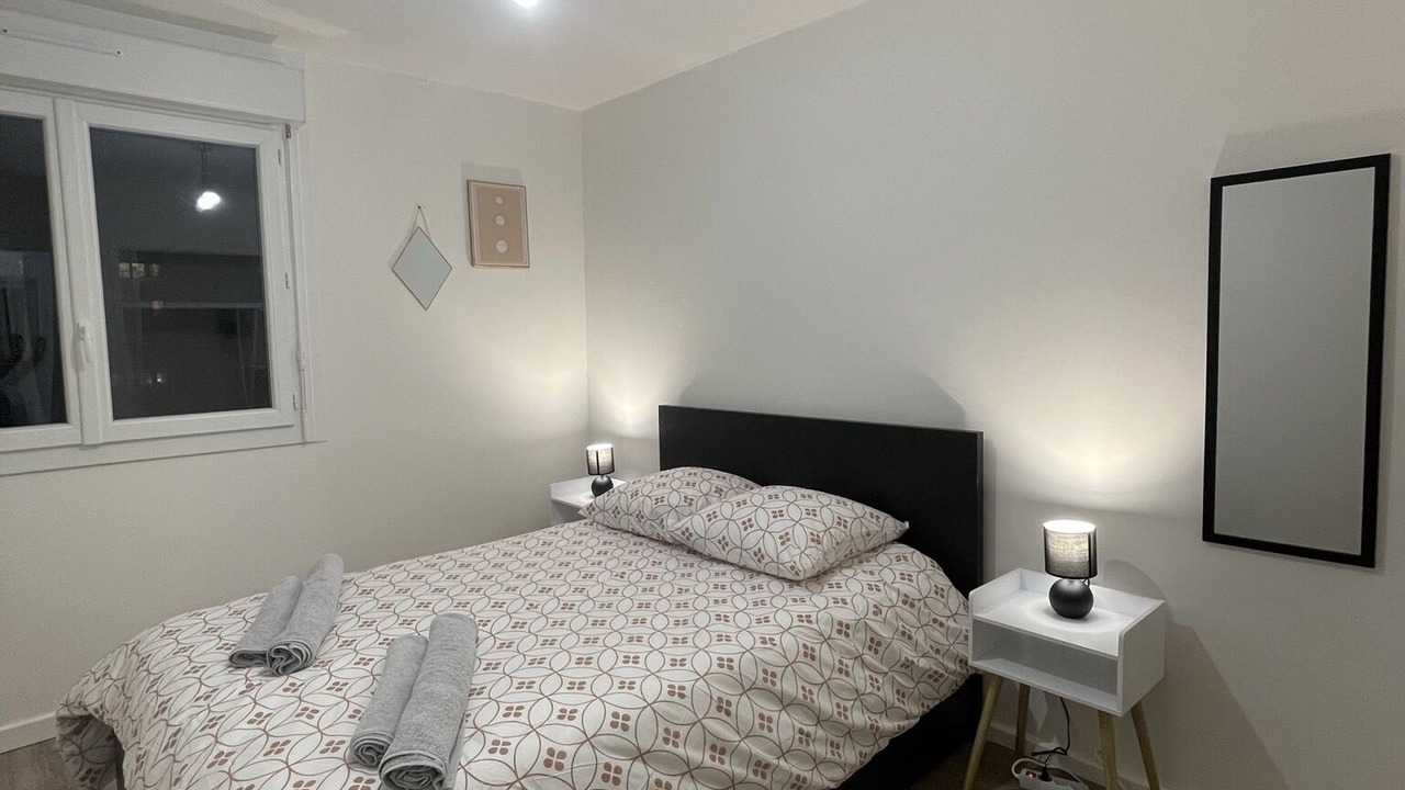 Photo of Bedroom in Cenon