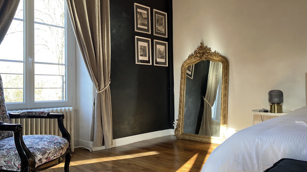 Photo of Bedroom in Chasseneuil-du-Poitou