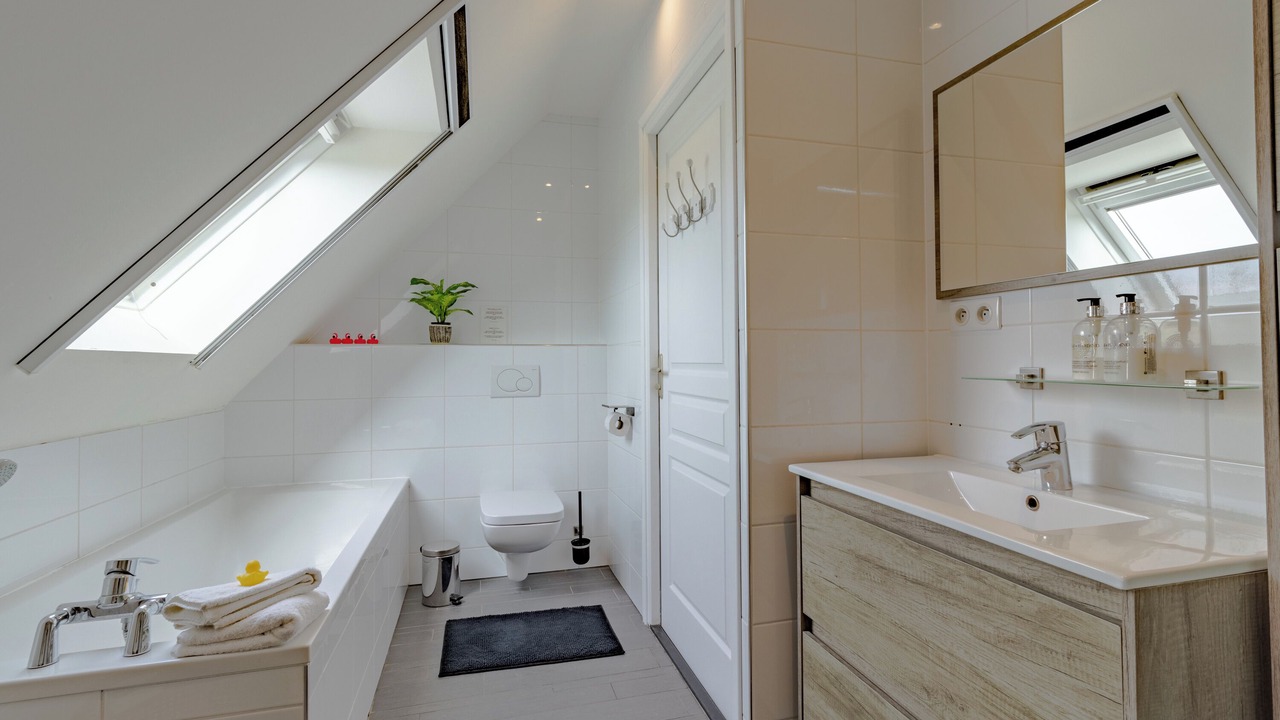 Photo of Bathroom in Jayac