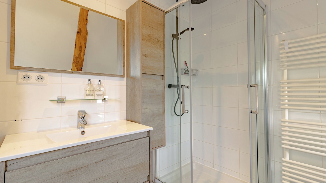 Photo of Bathroom in Jayac