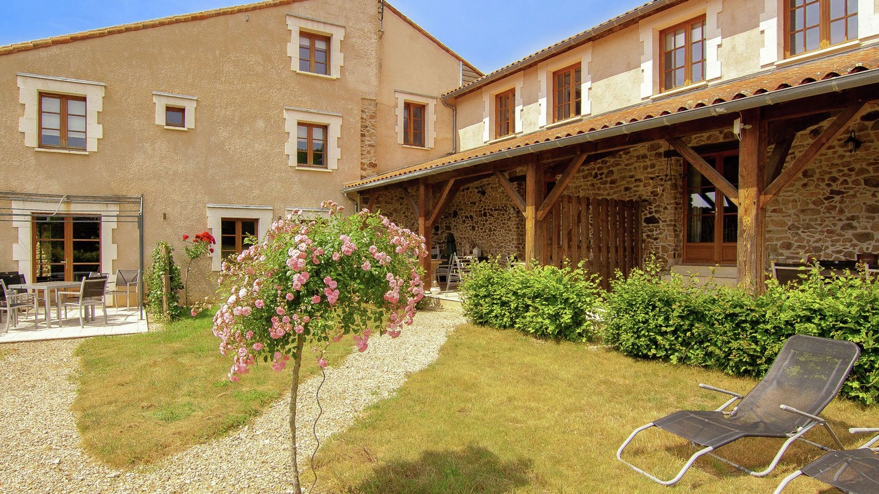 Photo of Outdoor in Roussines