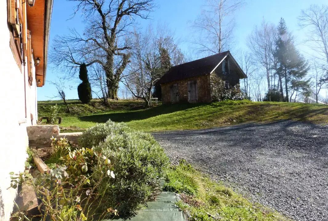 Photo of Outdoor in Saint-Martin-Sepert
